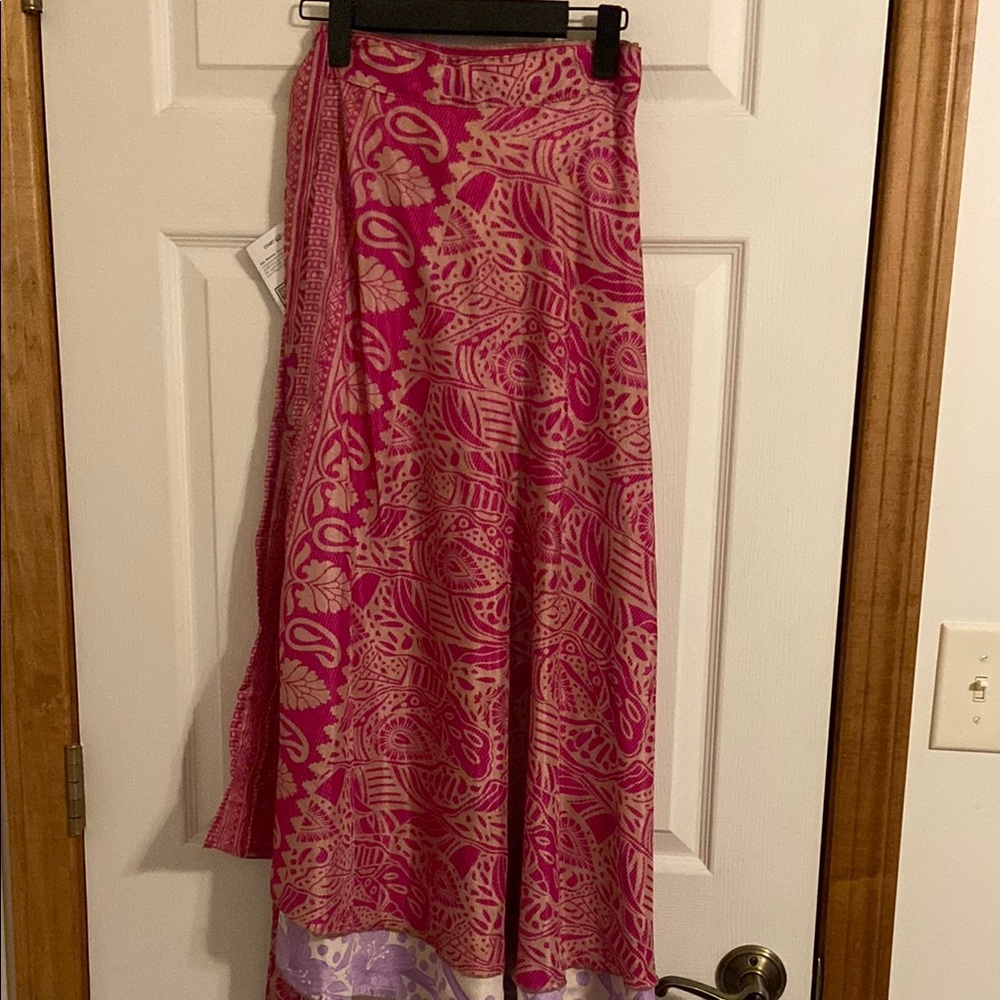 NWT regular ankle Pink Patterned Skirt
